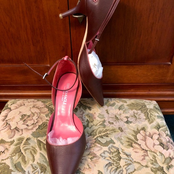 Bruno Magli Heels - Picture 3 of 8